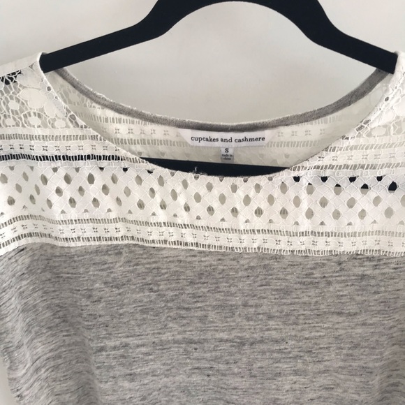 Cupcakes and cashmere top size small - Picture 2 of 5